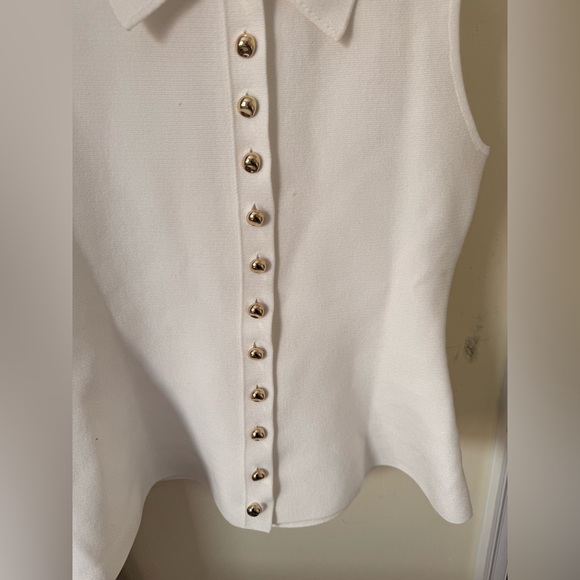 Zara Knit  White Sleeveless Button-Up Blouse - Picture 11 of 11